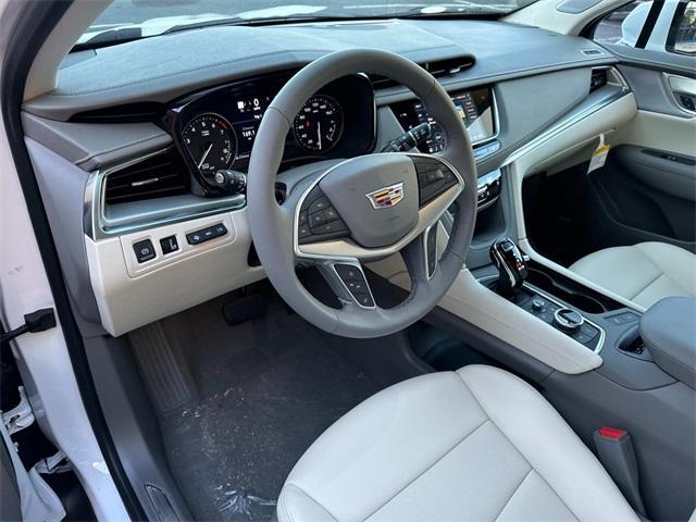 new 2025 Cadillac XT5 car, priced at $54,690