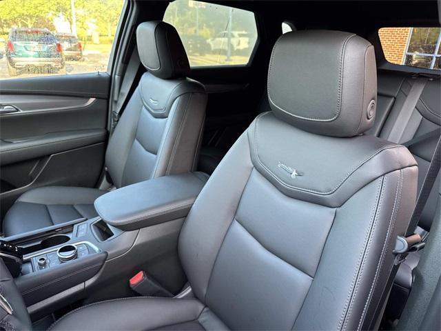 new 2025 Cadillac XT5 car, priced at $47,515