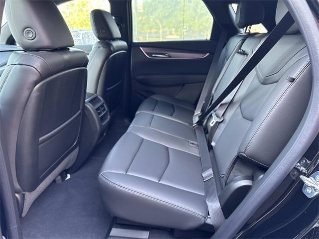 new 2025 Cadillac XT5 car, priced at $47,515