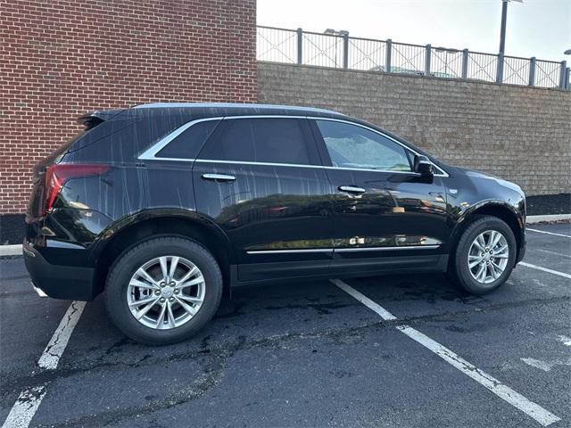 new 2025 Cadillac XT5 car, priced at $47,515