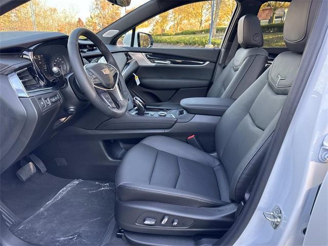 new 2026 Cadillac XT5 car, priced at $60,195