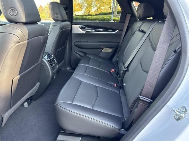 new 2026 Cadillac XT5 car, priced at $60,195