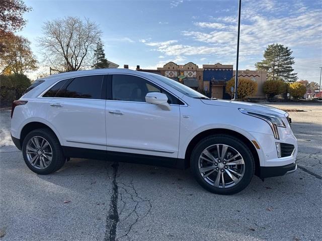 new 2026 Cadillac XT5 car, priced at $60,195