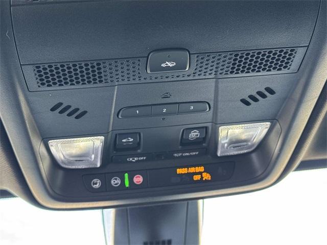 new 2026 Cadillac XT5 car, priced at $60,195