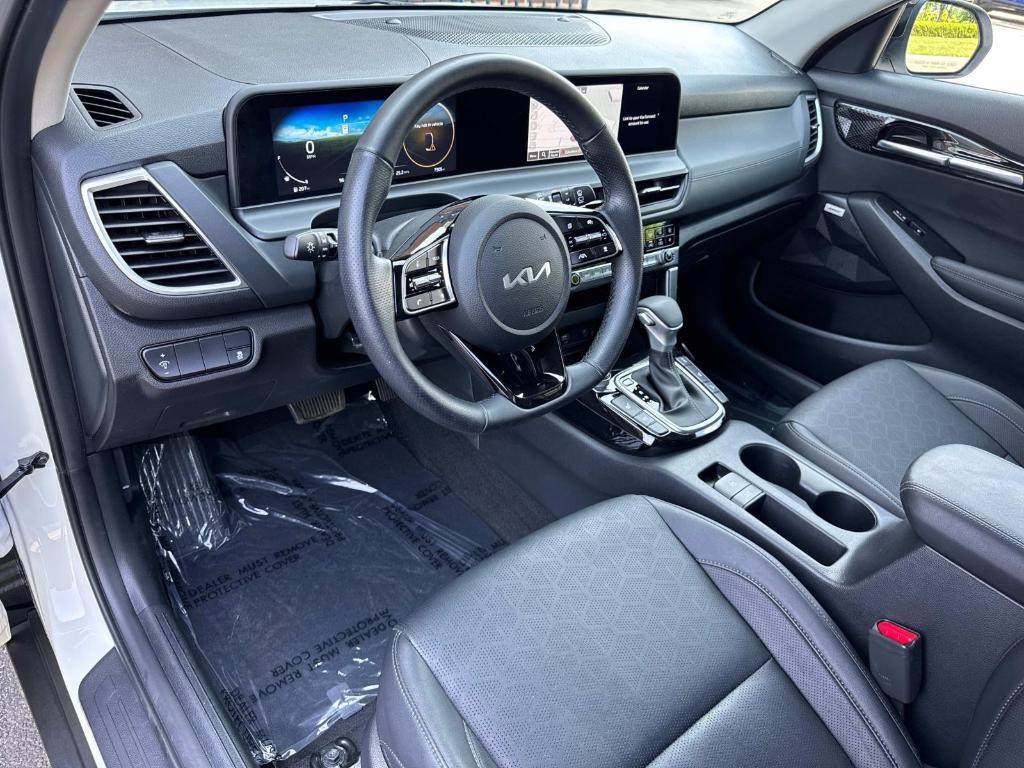 used 2024 Kia Seltos car, priced at $27,658