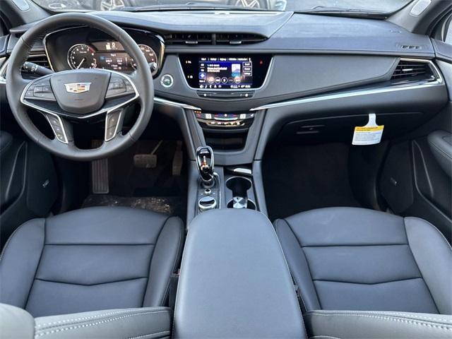 new 2025 Cadillac XT5 car, priced at $55,785