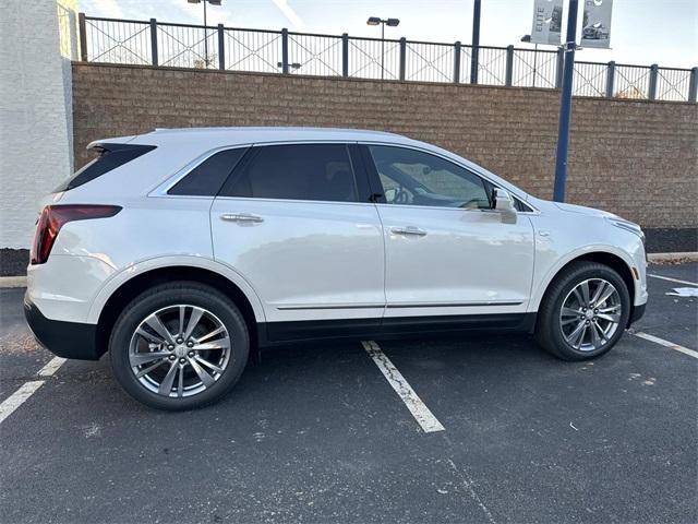 new 2025 Cadillac XT5 car, priced at $55,785