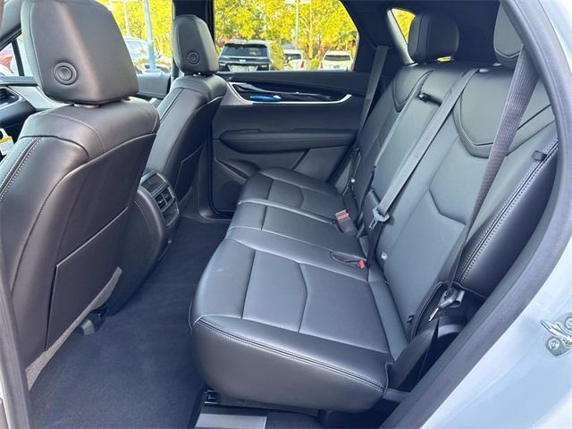 new 2025 Cadillac XT5 car, priced at $55,785