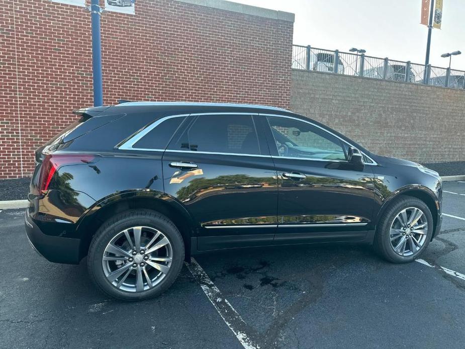 new 2025 Cadillac XT5 car, priced at $58,090