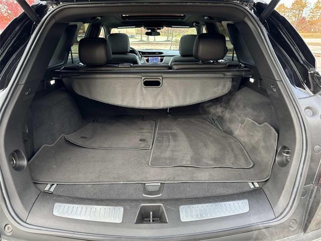 used 2025 Cadillac XT5 car, priced at $43,991