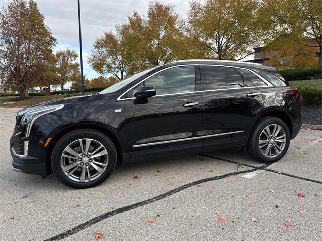 used 2025 Cadillac XT5 car, priced at $43,991