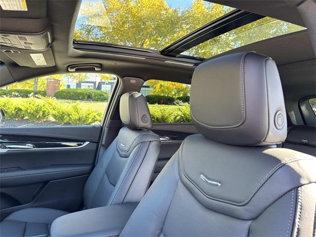 new 2026 Cadillac XT5 car