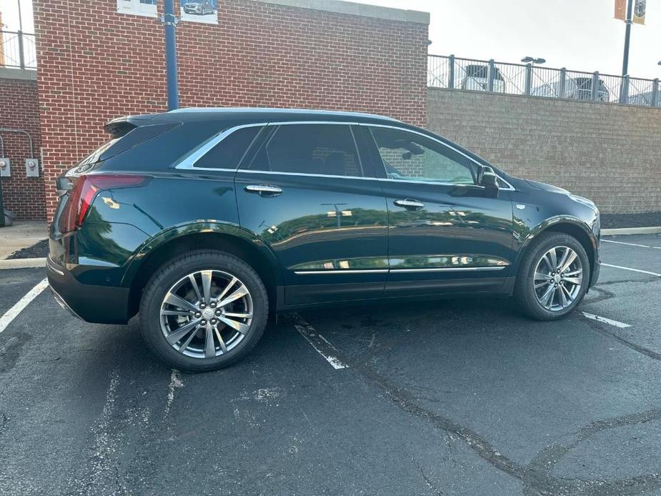 new 2025 Cadillac XT5 car, priced at $58,090