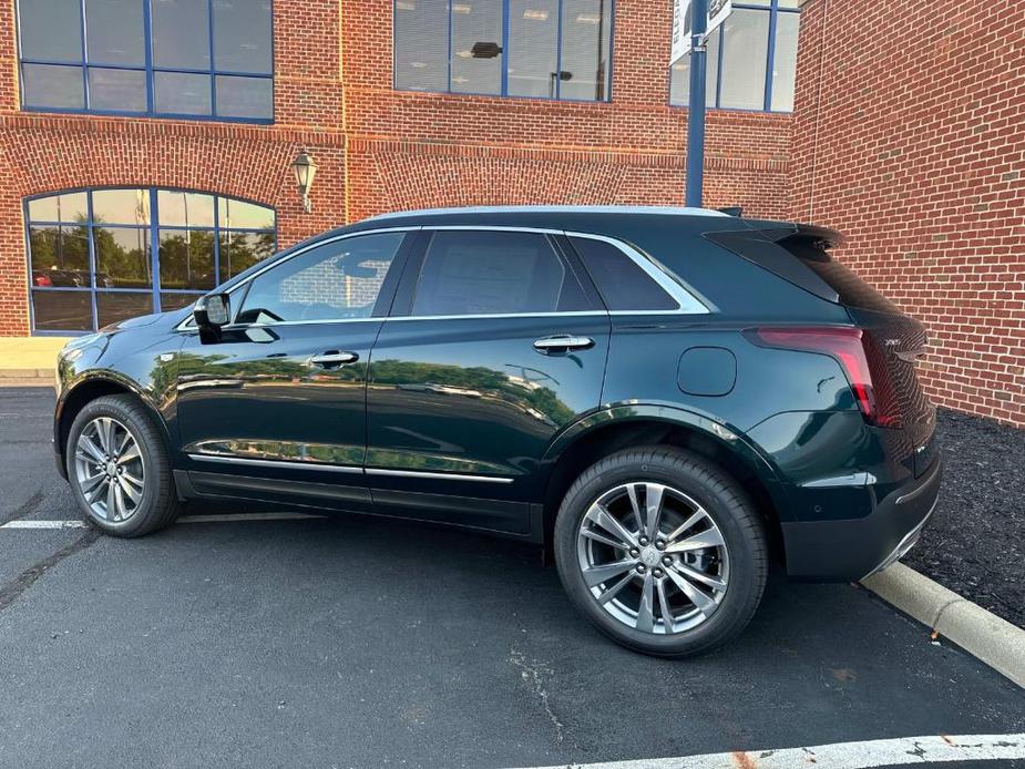 new 2025 Cadillac XT5 car, priced at $58,090