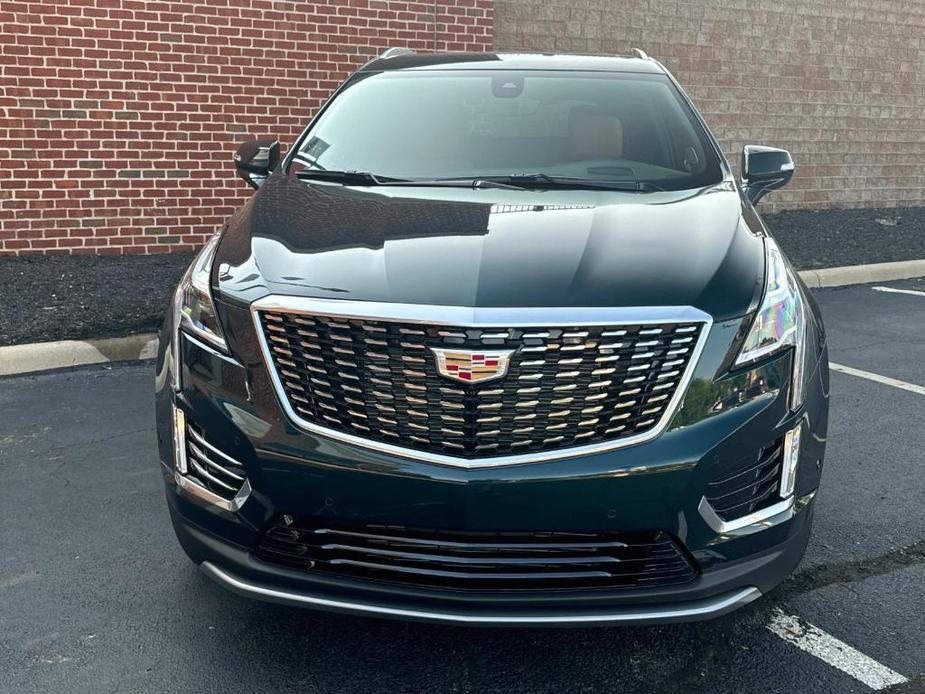 new 2025 Cadillac XT5 car, priced at $58,090