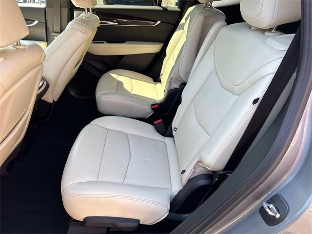 used 2023 Cadillac XT6 car, priced at $47,991