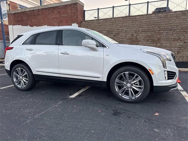 new 2025 Cadillac XT5 car, priced at $60,660