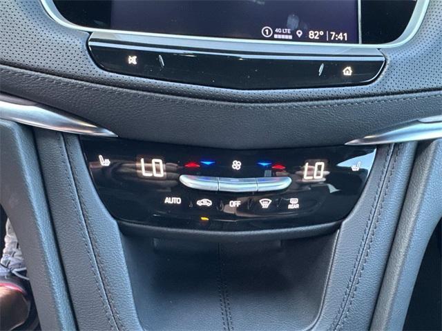 new 2025 Cadillac XT5 car, priced at $48,135