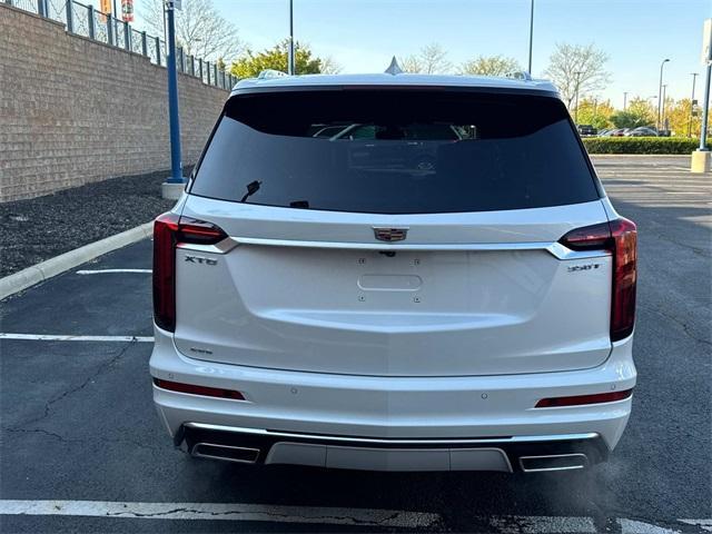 new 2025 Cadillac XT6 car, priced at $52,365