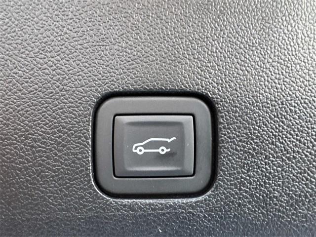 new 2025 Cadillac XT6 car, priced at $52,365