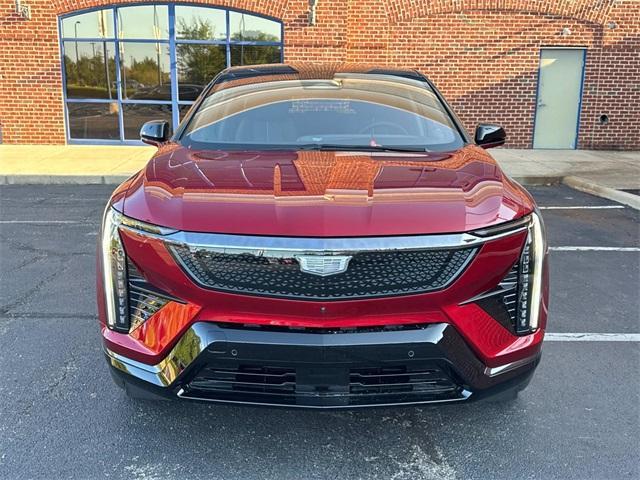 new 2025 Cadillac OPTIQ car, priced at $57,482