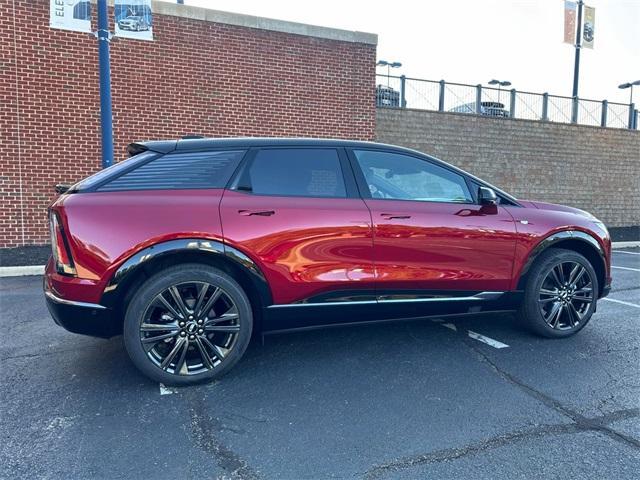 new 2025 Cadillac OPTIQ car, priced at $57,482