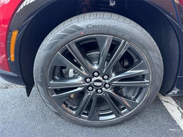 new 2025 Cadillac OPTIQ car, priced at $57,482