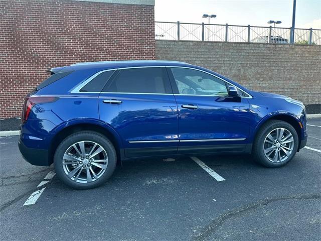 new 2025 Cadillac XT5 car, priced at $58,665