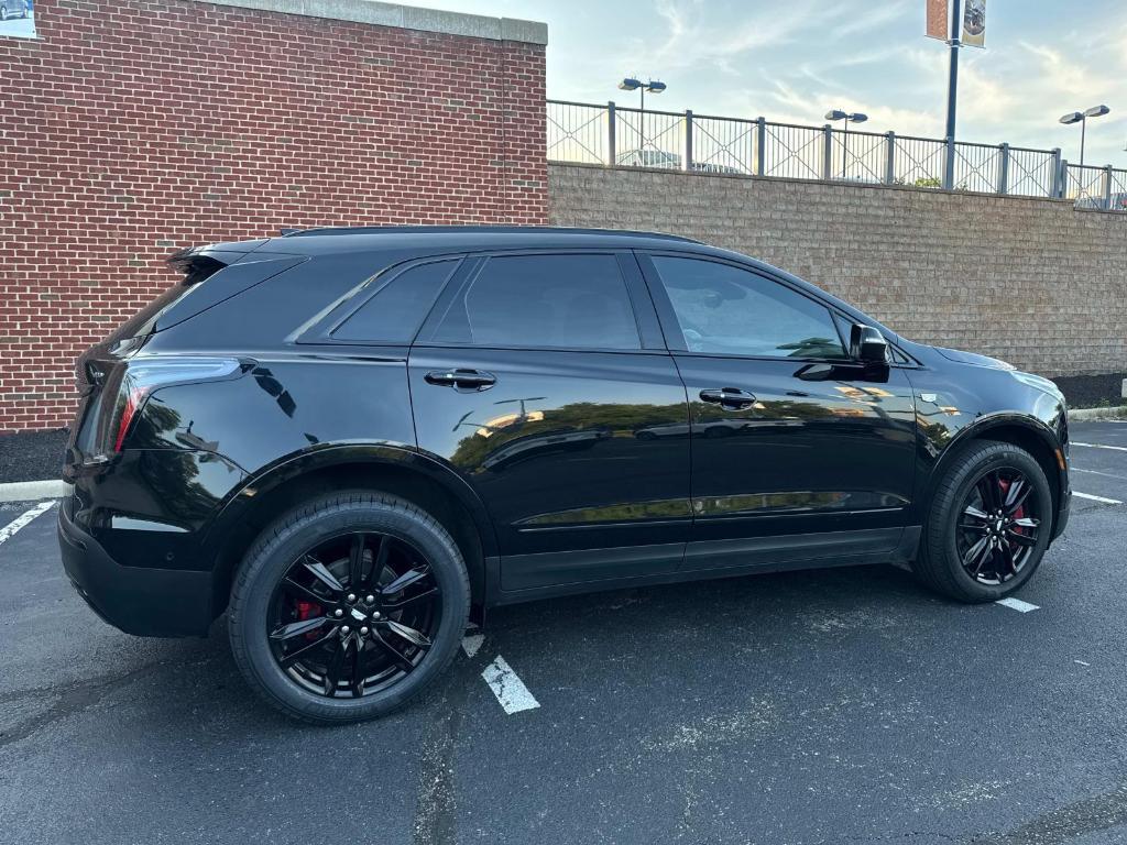 used 2023 Cadillac XT5 car, priced at $39,204