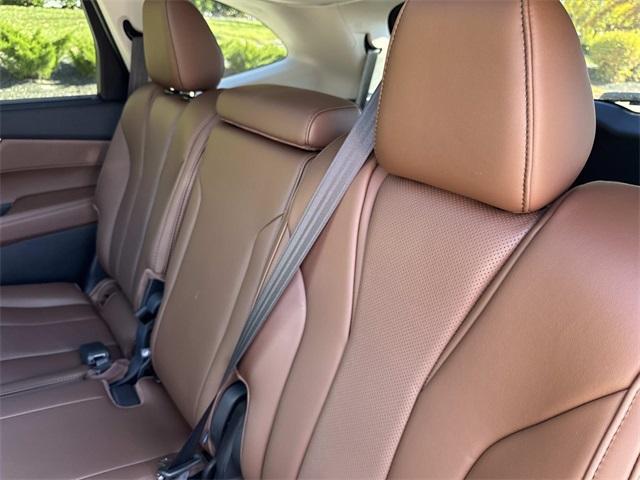 used 2024 Acura MDX car, priced at $42,991
