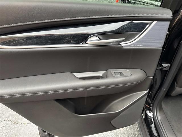 new 2025 Cadillac XT5 car, priced at $59,930