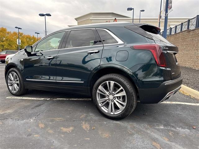 used 2025 Cadillac XT5 car, priced at $42,991