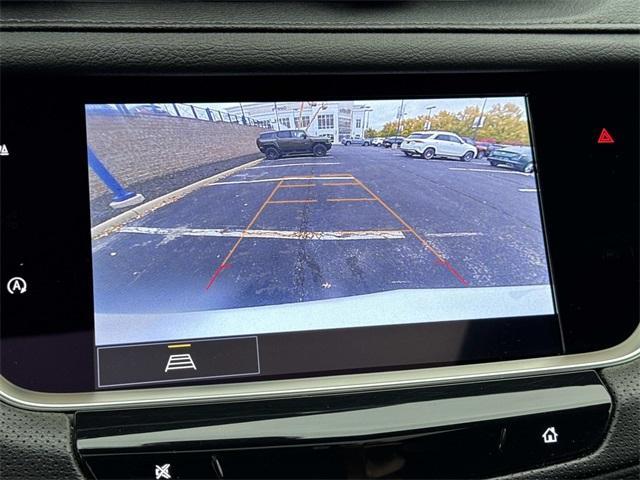 used 2025 Cadillac XT5 car, priced at $45,388