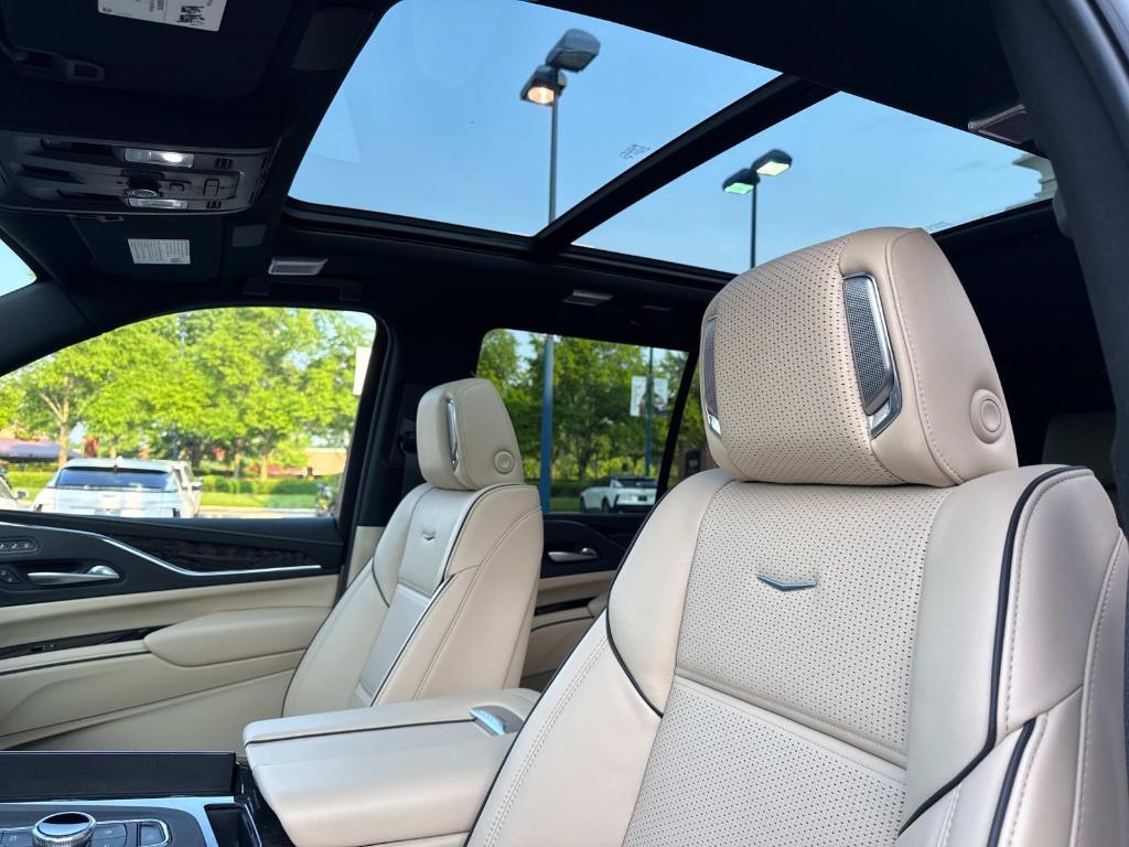 used 2024 Cadillac Escalade car, priced at $89,991