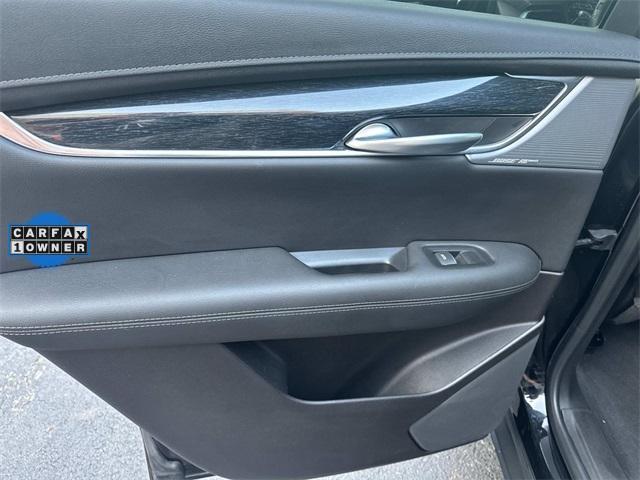 used 2022 Cadillac XT5 car, priced at $31,169