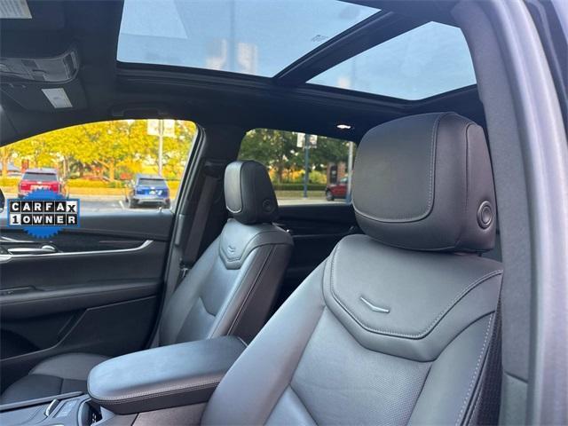 used 2022 Cadillac XT5 car, priced at $31,169