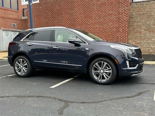 new 2025 Cadillac XT5 car, priced at $56,928