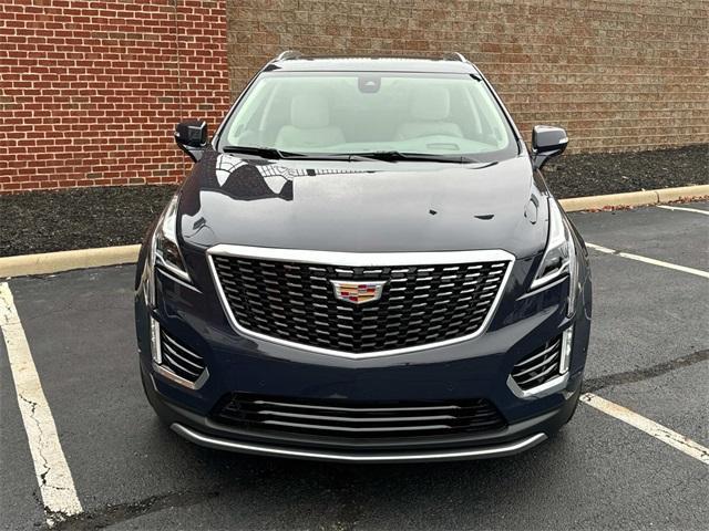 new 2025 Cadillac XT5 car, priced at $56,928