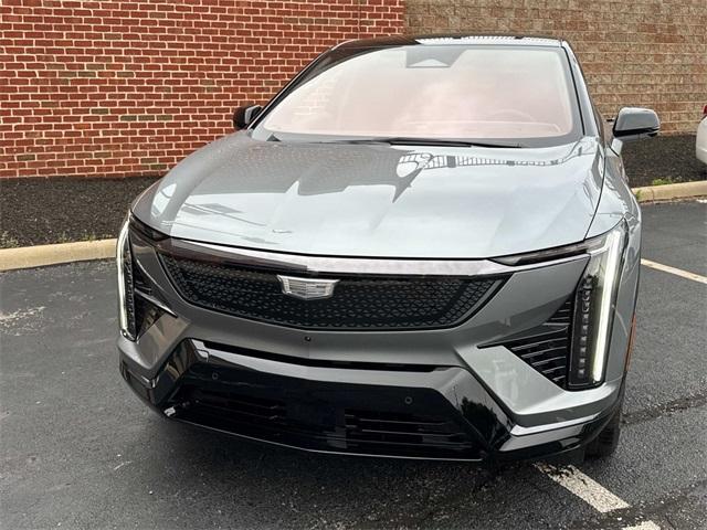 new 2025 Cadillac OPTIQ car, priced at $59,140