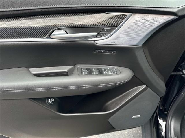 new 2025 Cadillac XT5 car, priced at $62,715