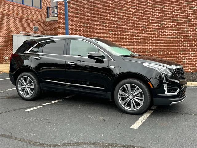 new 2025 Cadillac XT5 car, priced at $56,066