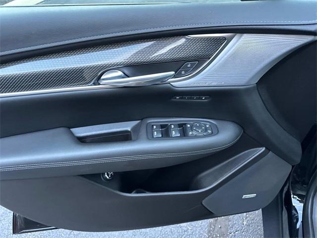used 2022 Cadillac XT5 car, priced at $35,790