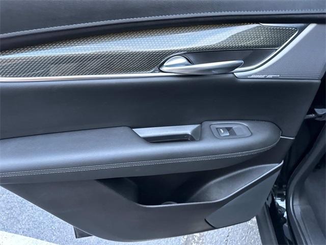 used 2022 Cadillac XT5 car, priced at $35,790