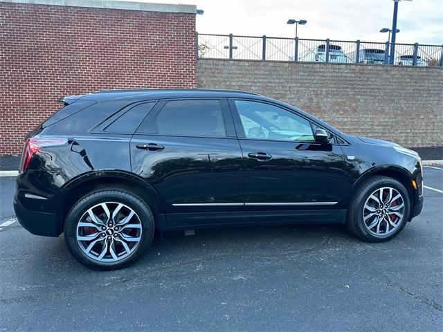 used 2022 Cadillac XT5 car, priced at $35,790