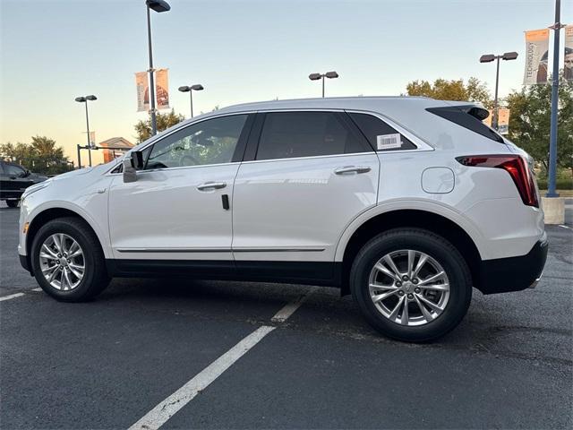 new 2025 Cadillac XT5 car, priced at $47,255
