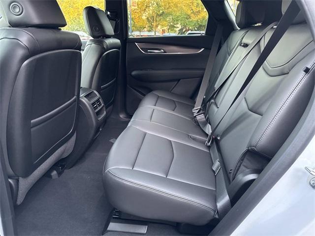 new 2025 Cadillac XT5 car, priced at $47,255