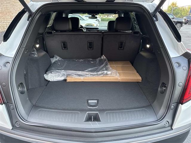 new 2025 Cadillac XT5 car, priced at $47,255