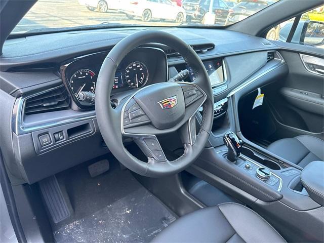 new 2025 Cadillac XT5 car, priced at $46,540
