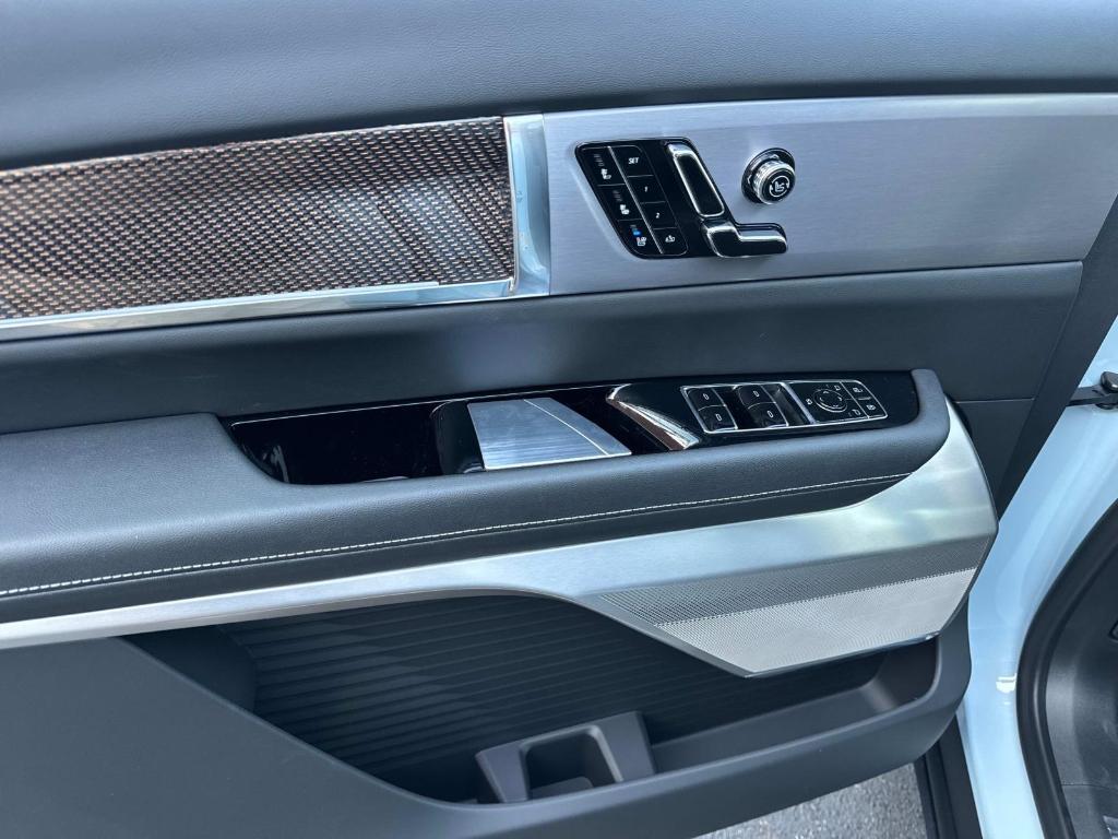 new 2026 Cadillac VISTIQ car, priced at $83,095