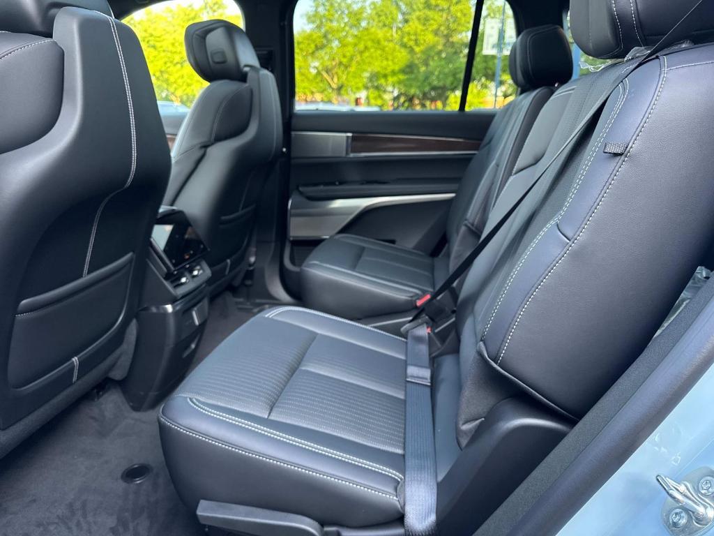 new 2026 Cadillac VISTIQ car, priced at $83,095